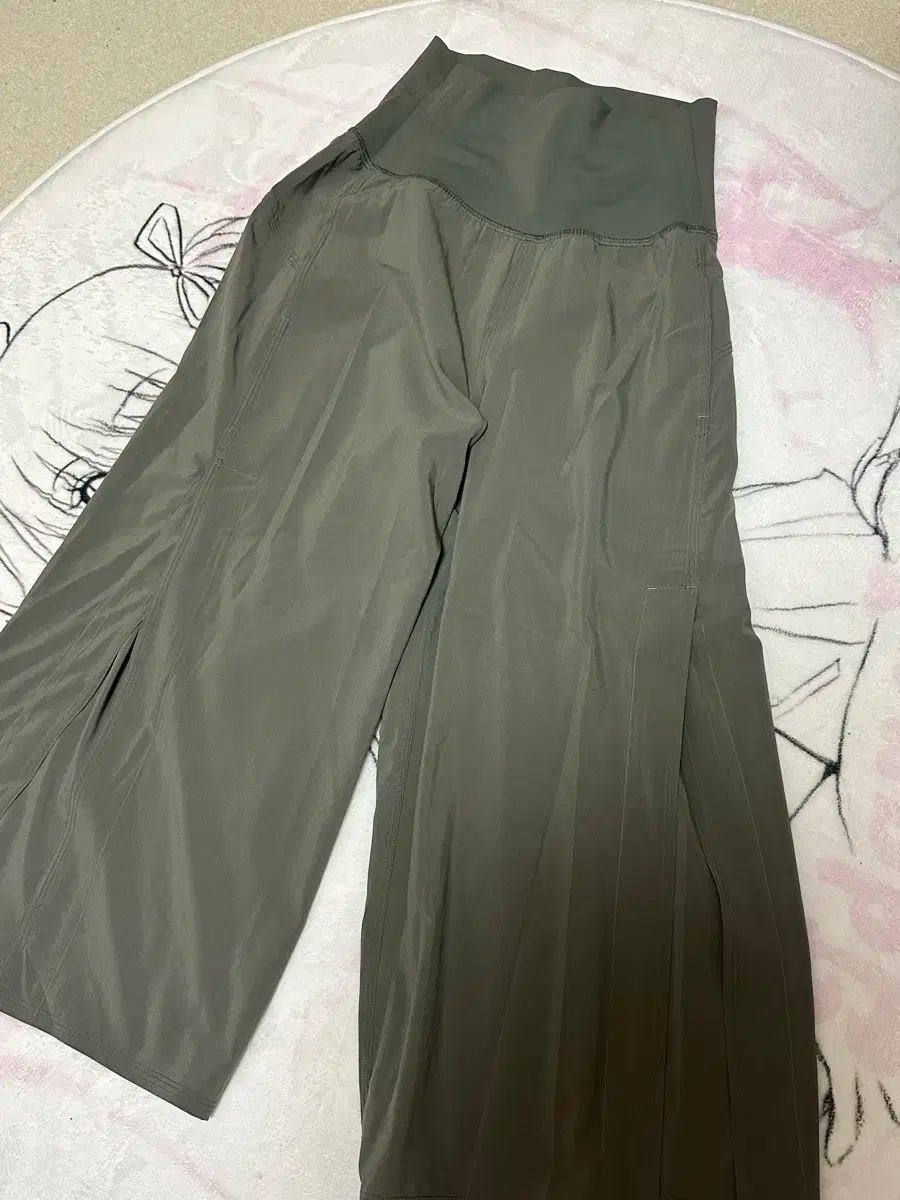 lululemon ルルレモン セリンクロップ 2 サイズ