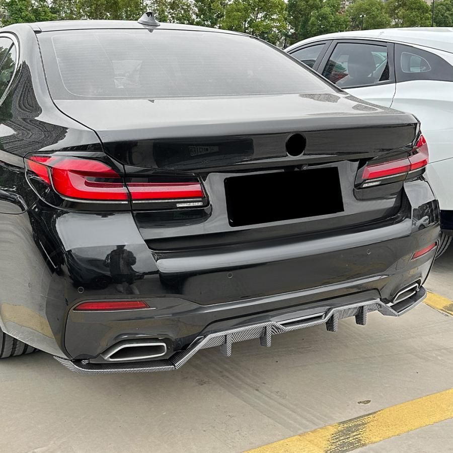 スポーティ全開♪ BMW カーボン ルック リア ディフューザー G30 523d 523i 530i 530e 540i M550i Mスポーツ 5シリーズ セダン 後期 b12097