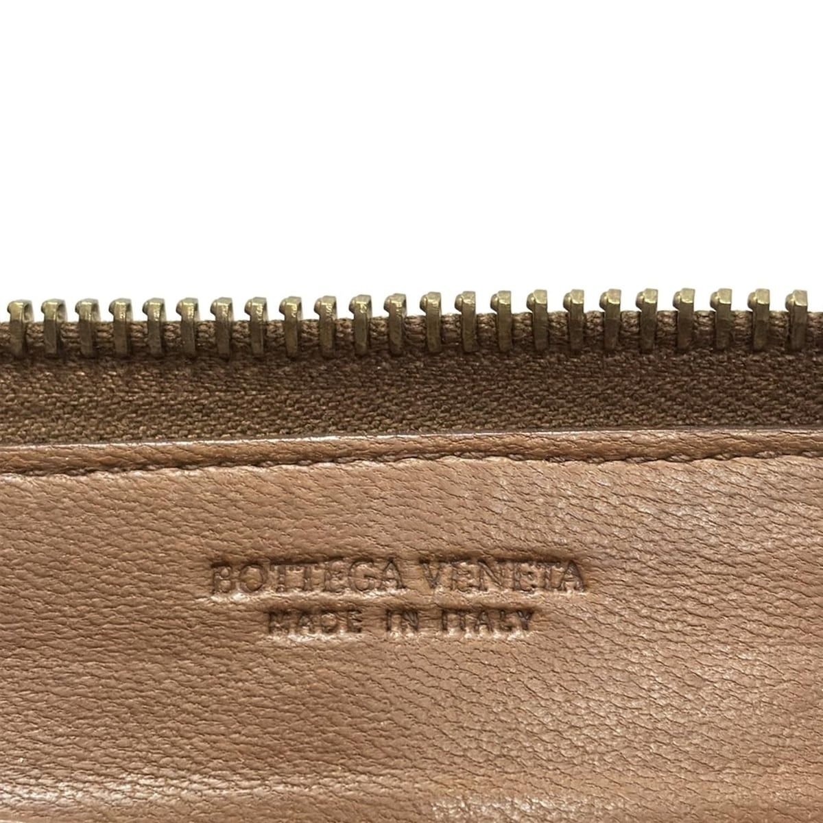 ジップアラウンドウォレット