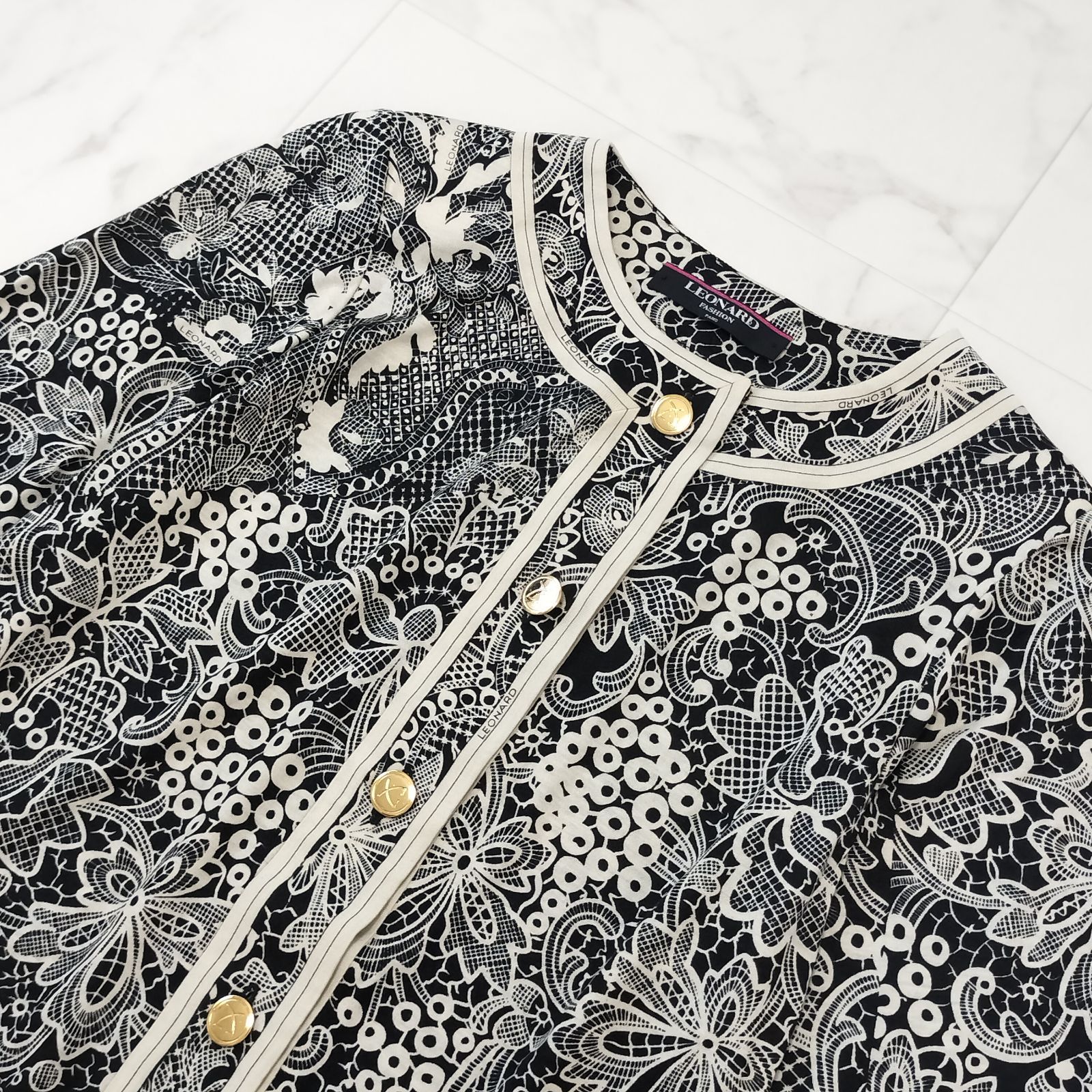 LEOARD レオナール 金ボタン カーディガン 花柄 M 黒系 ジャケット 長袖