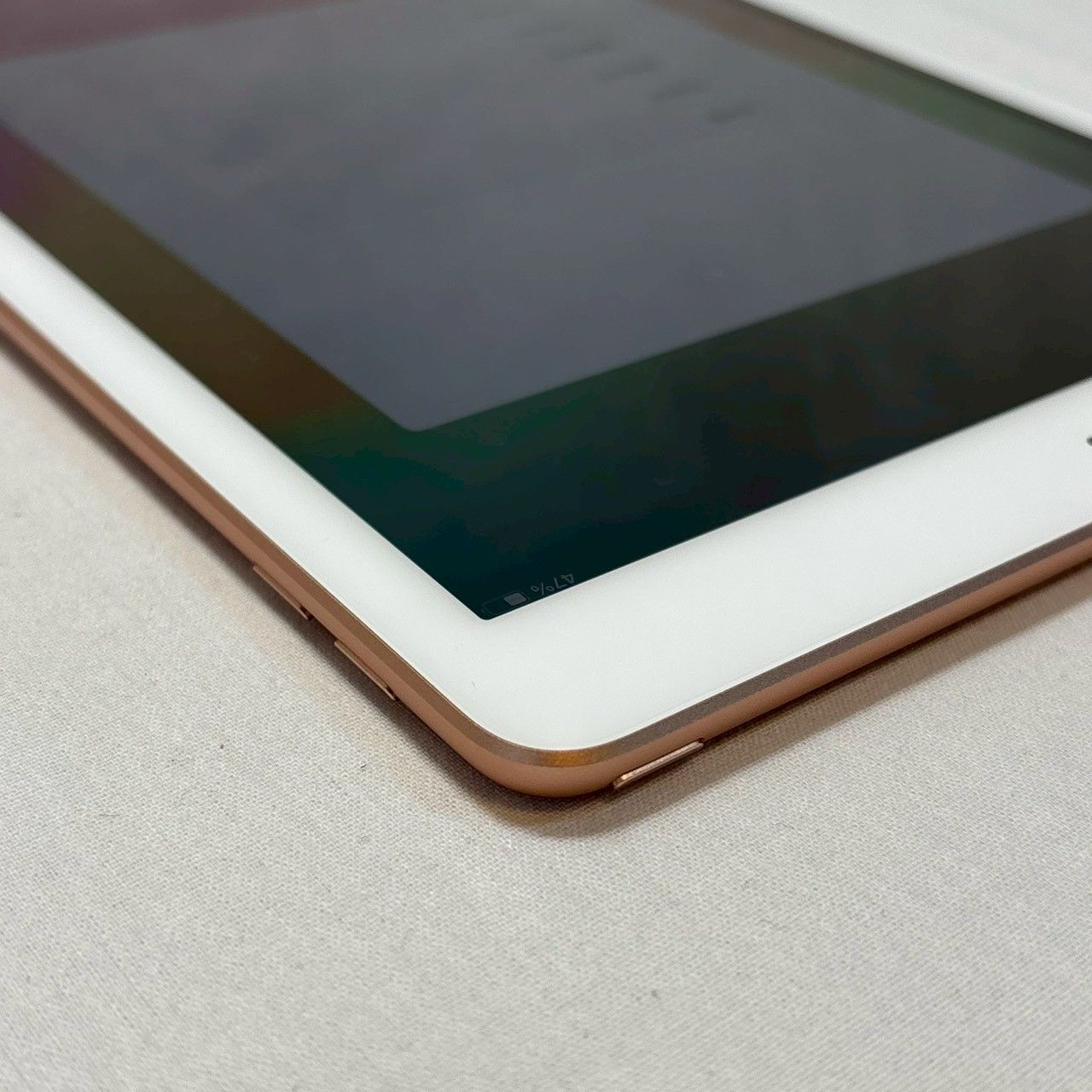 iPad|第6世代|Wi-Fi|32GB|ブロッシュゴールド|バッテリー良好|No.713
