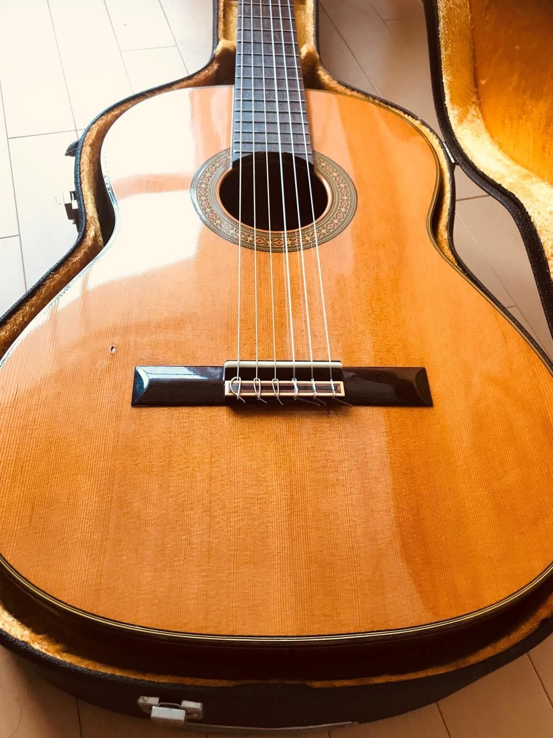 美品・希少 ハカランダ】クラシックギター ECOLE GUITARE E500 