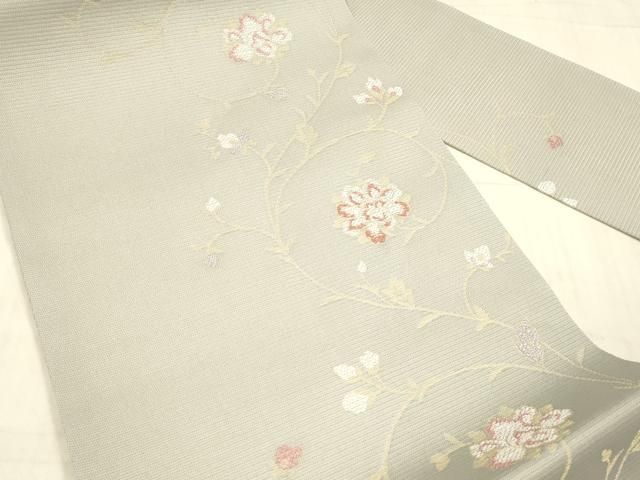 花唐草文 金糸
