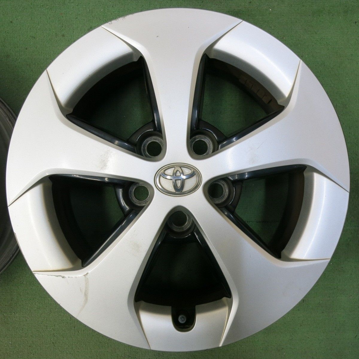 15×6J PCD100|5H