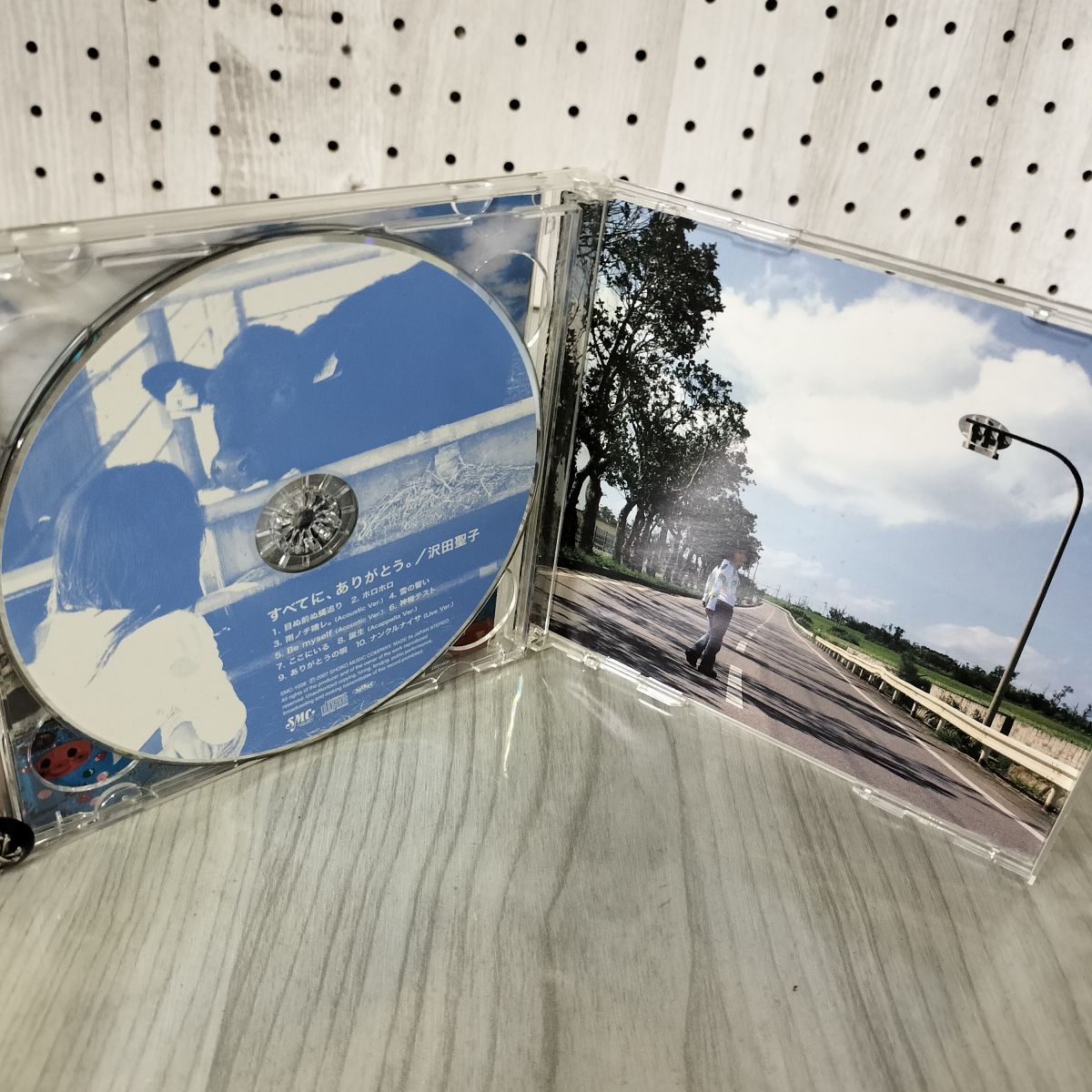 7- サイン入りCD 沢田聖子 すべてに、ありがとう。[DVD付] SMC-1008 010301 7- サイン入りCD 沢田聖子 すべてに、ありがとう。[DVD付] SMC
