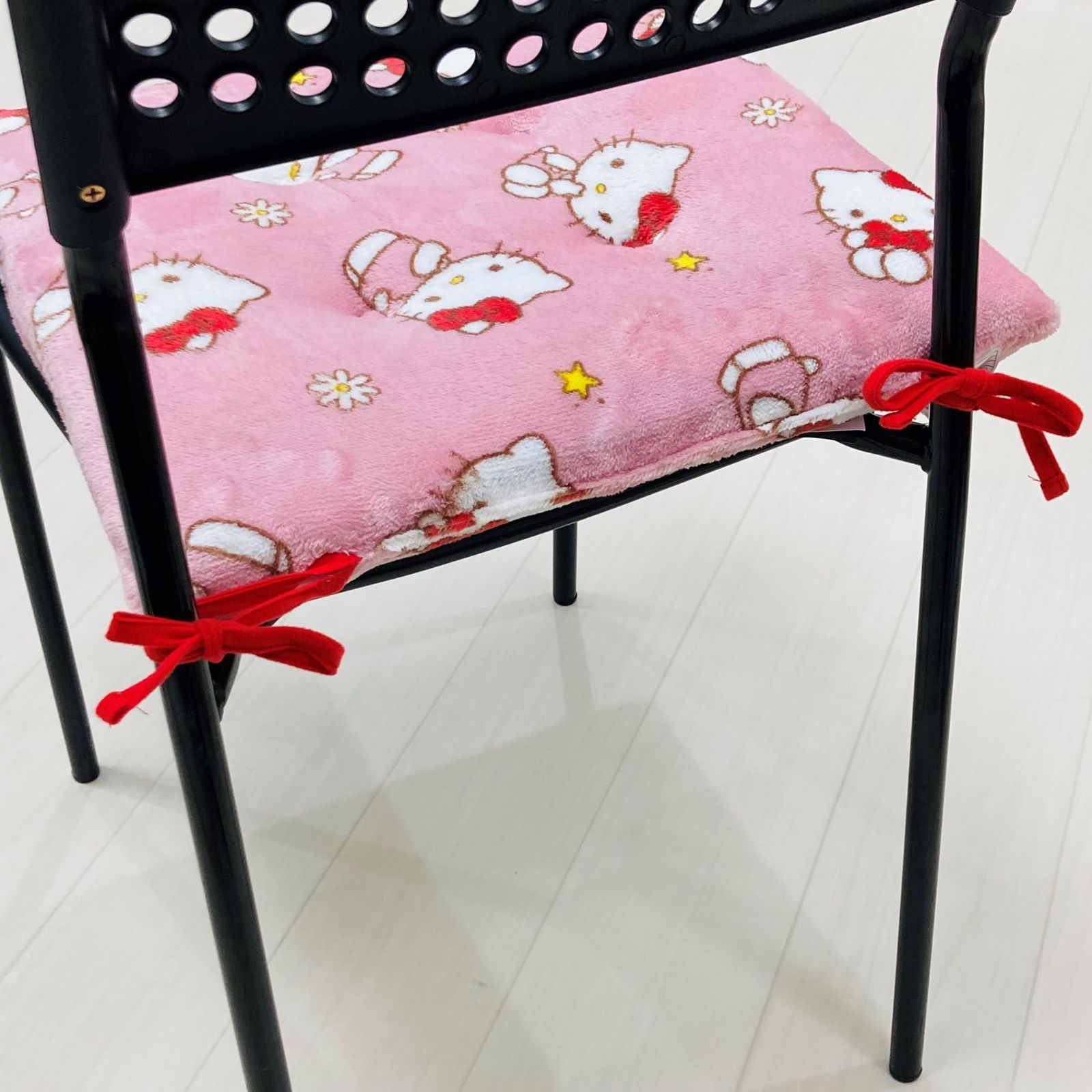 特価セール】MORIPiLO サンリオ ハローキティ 座布団 お尻が痛く