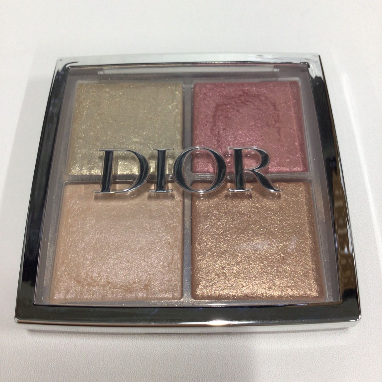 DIOR チークとフェイスパウダー ディオールから新フェイス パウダーとホイップ チークが誕生【秋