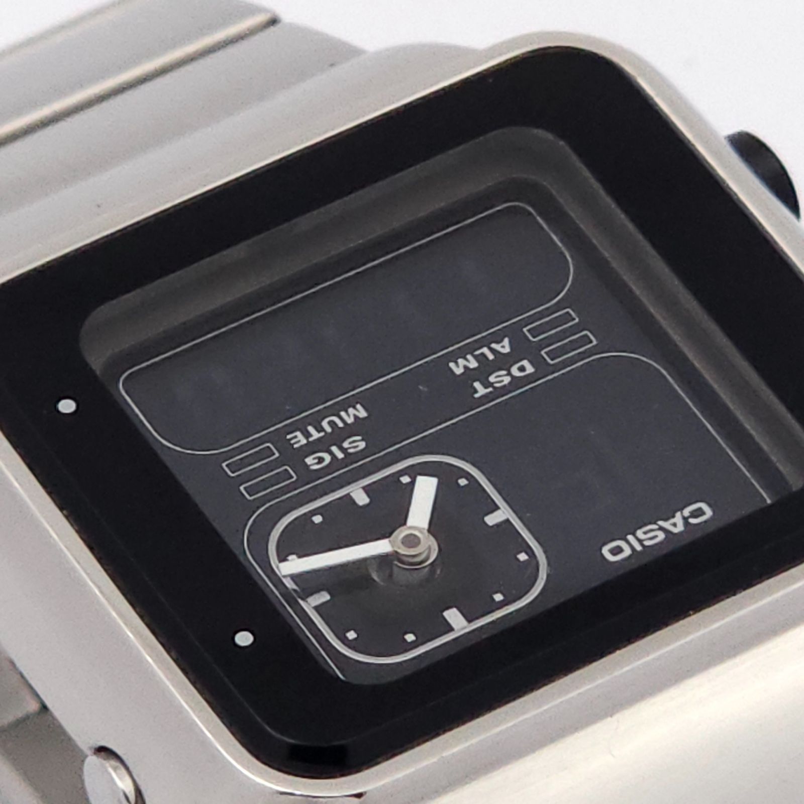 CASIO カシオ FUTURST LAQ-2000D アナデジ QZ 動作品 - メルカリ