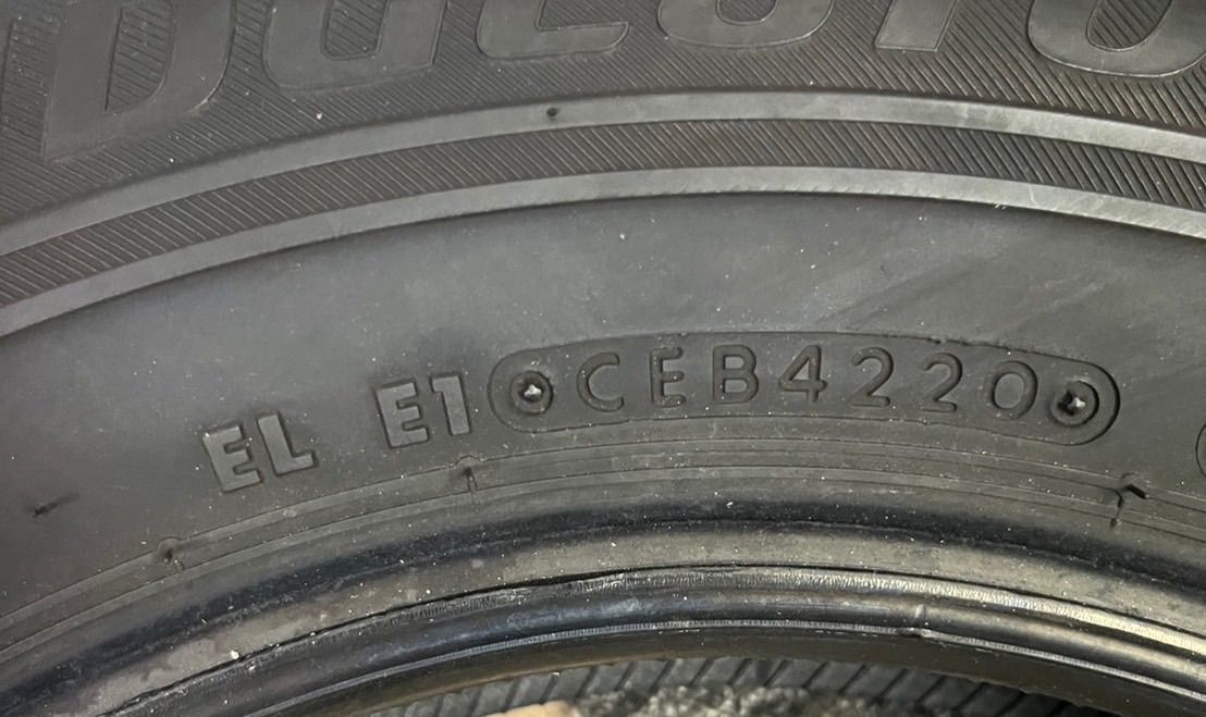 送料込み　ブリヂストン　VRX 145/80R13 20年製