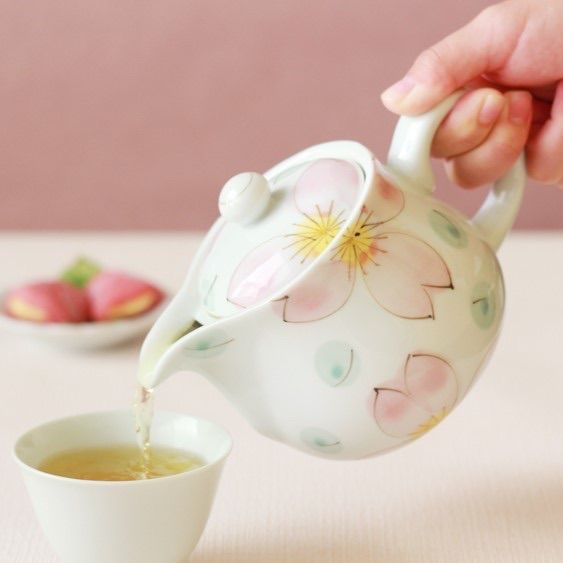 15％OFF》有田焼 手描き京花ポット1個 ○1320589H - メルカリ