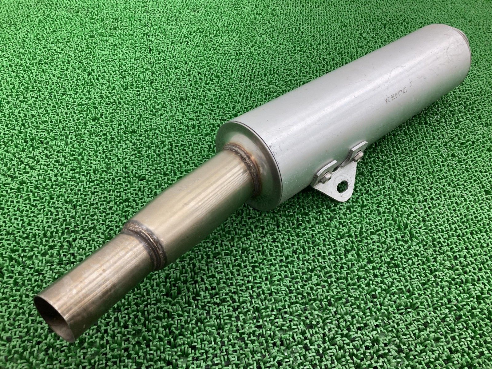 900SS サイレンサーマフラー 左 574.1.036.2A ドゥカティ 純正 バイク 部品 品薄 希少品 コケキズ無し 車検 Genuine 【中古】 68 900SS サイレンサーマフラー 左 574.1.036.2A ドゥカティ 純正 バイク