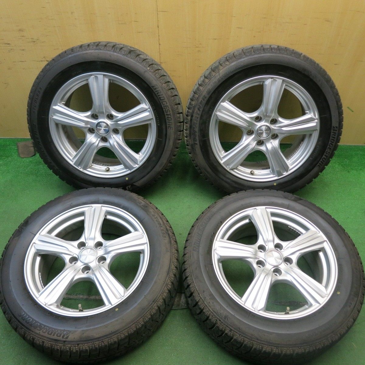 ③ タイヤ新品！ブリヂストン アイスパートナー VIOLENTO アルミホイール付きスタッドレスタイヤ 4本セット　175/65/15 アクア スタッドレスタイヤ ICEPARTNER2（アイスパートナー２） 商品説明