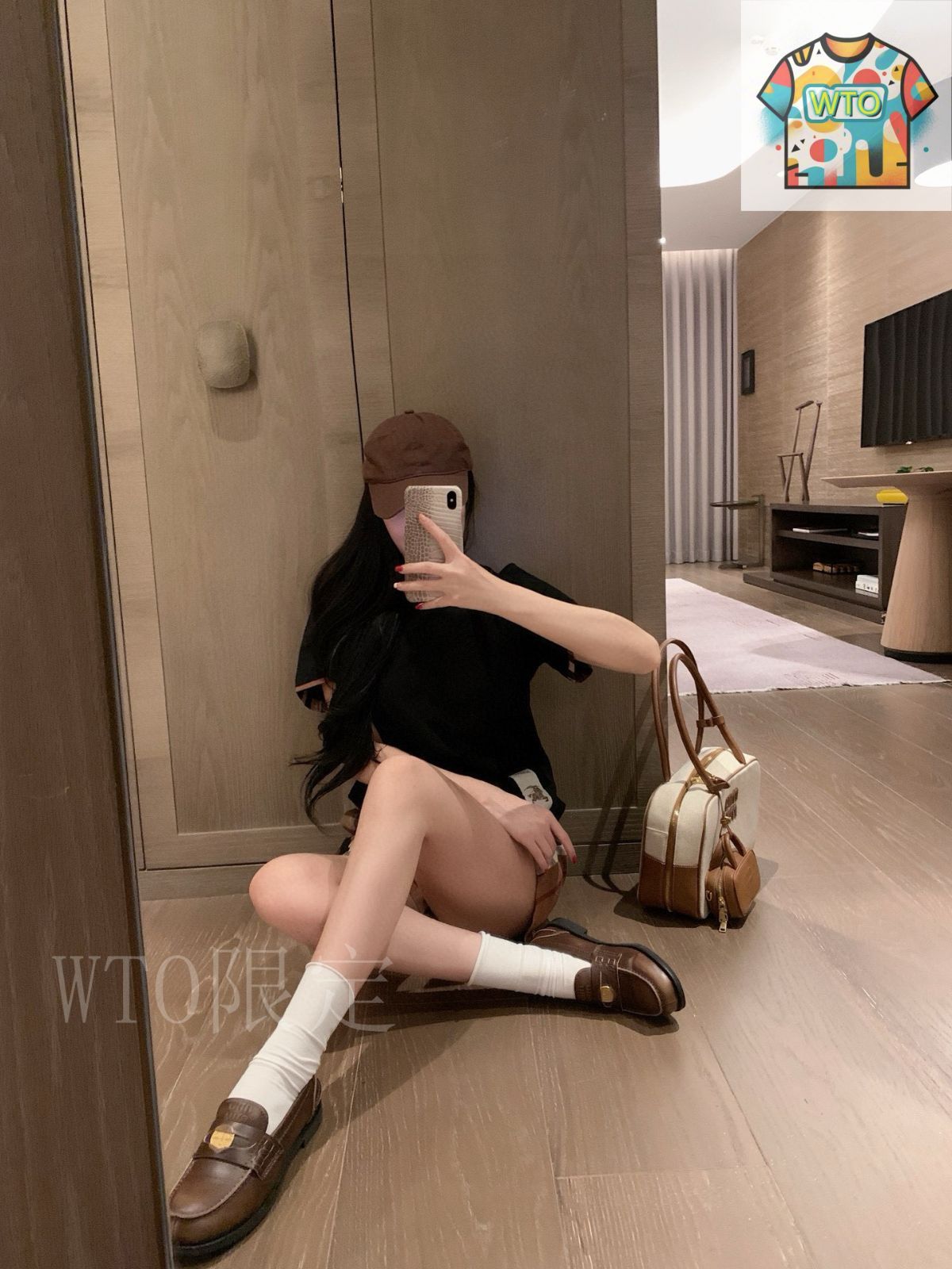 ✨未使用品✨【BURBERRY】バーバリー クロップドトップ トレーニングウェア クロップド チェックトリム ストレッチジャージー ジップ