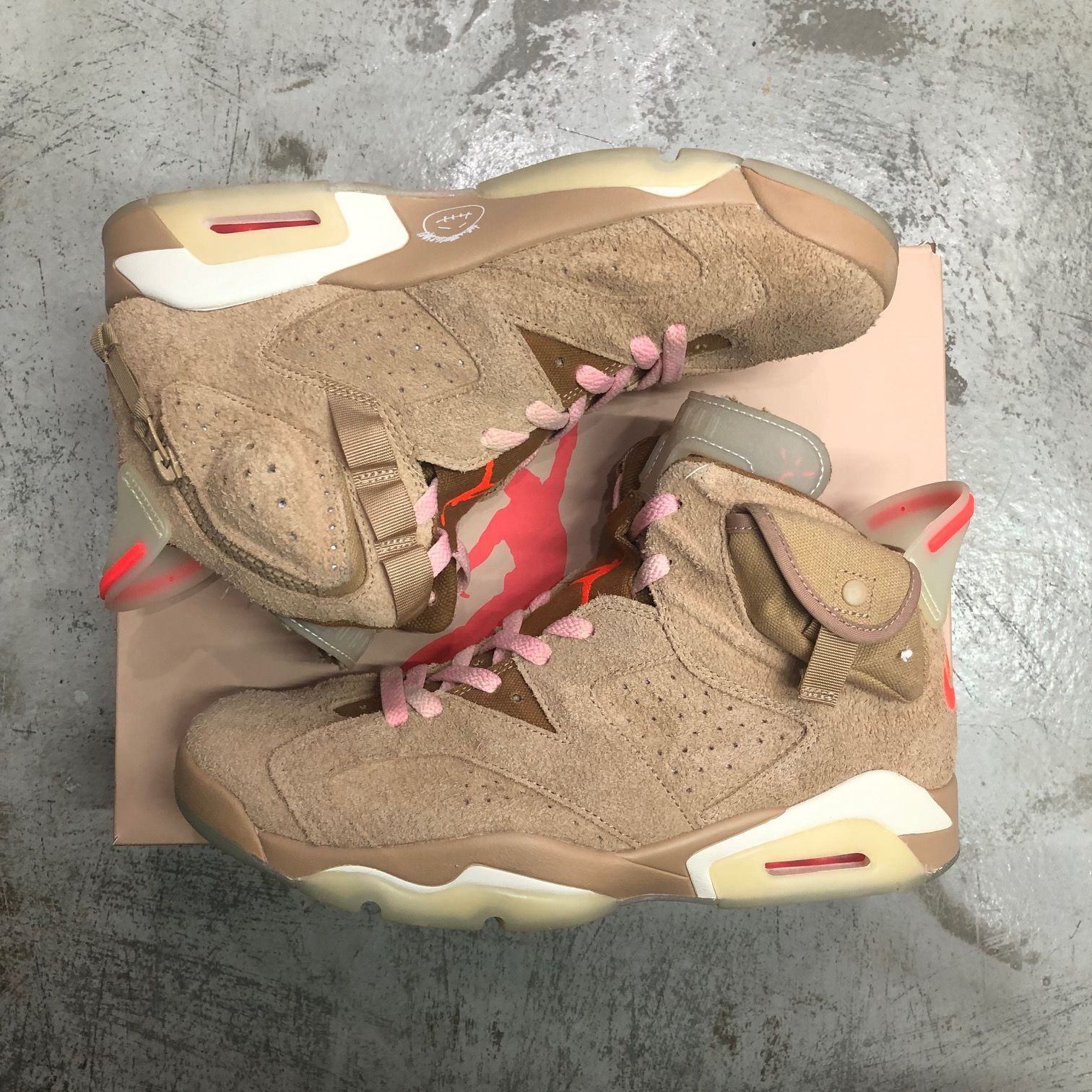 国内正規 Travis Scott Nike Air Jordan 6 British Khaki DH0690-200 
