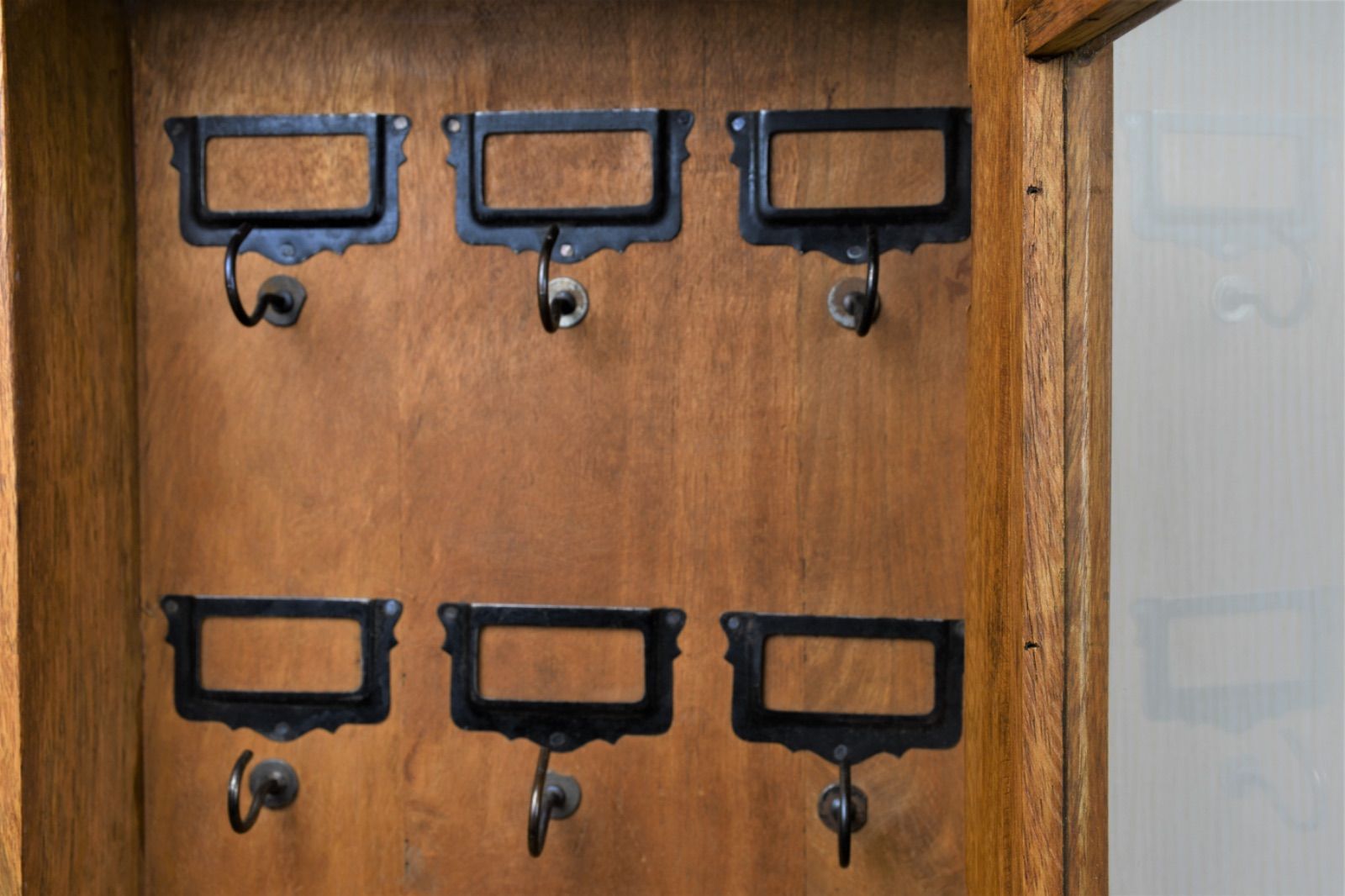 特価　グランシュマン 壁掛けシェルフ 小物入れ　アンティーク風 木製 新品 SALE グランシュマン 壁掛けシェルフ 小物入れ アンティーク風 木製