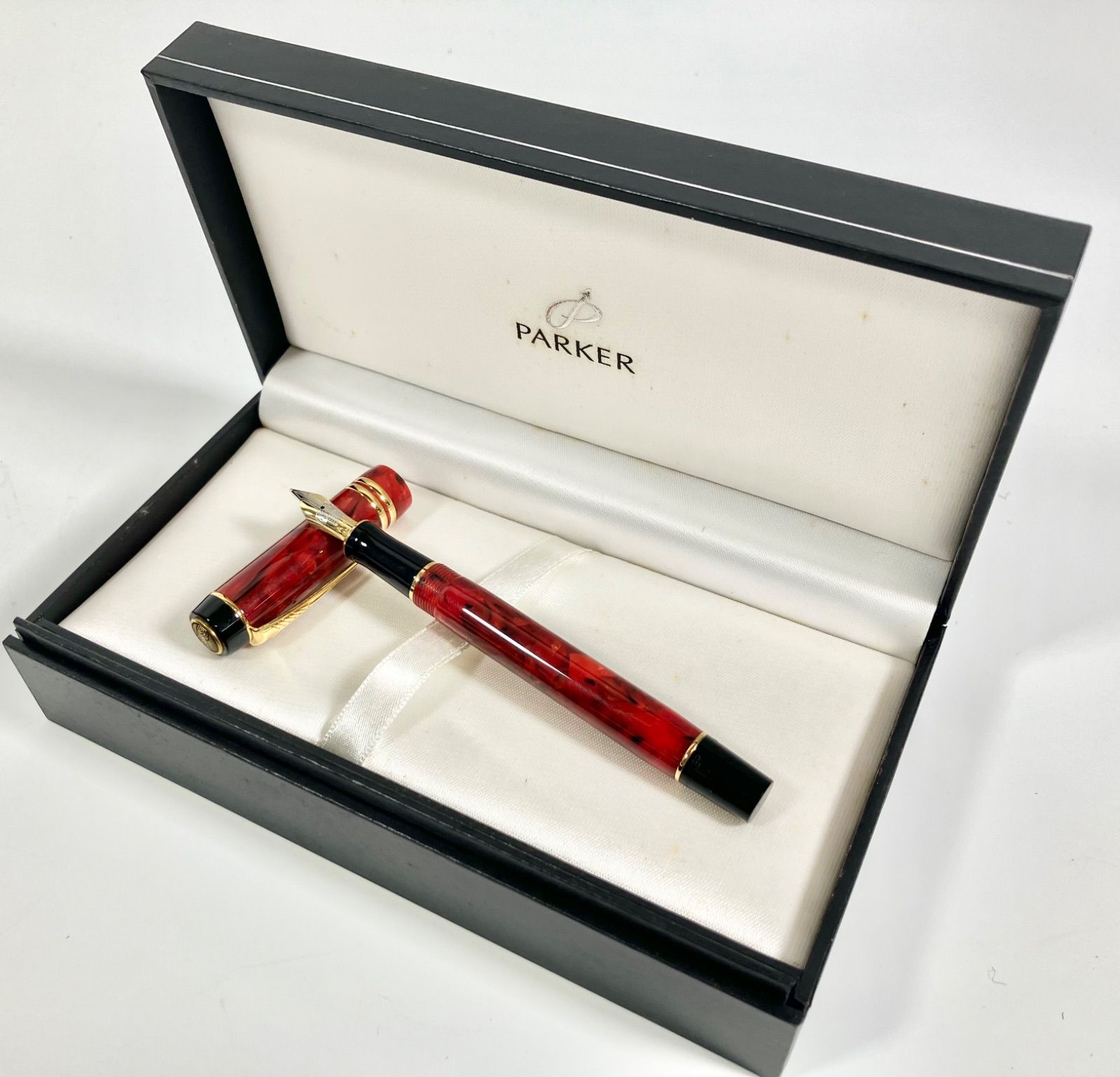 1円～　パーカー デュオフォールド　インターナショナル　CシトリンGT　万年筆　ペン先18K　　未使用品 Parker Duofold 万年筆 取説、インク付 1円 送料半額 PARKER パーカー