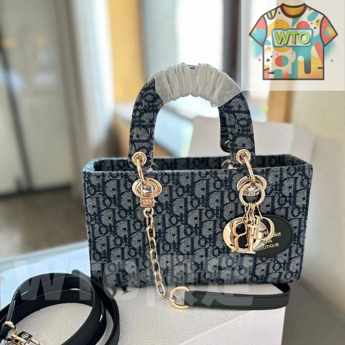 Dior ブラックベルベット ハンドバッグ A5 Pouch Black Dior Gravity Leather and Black Grained