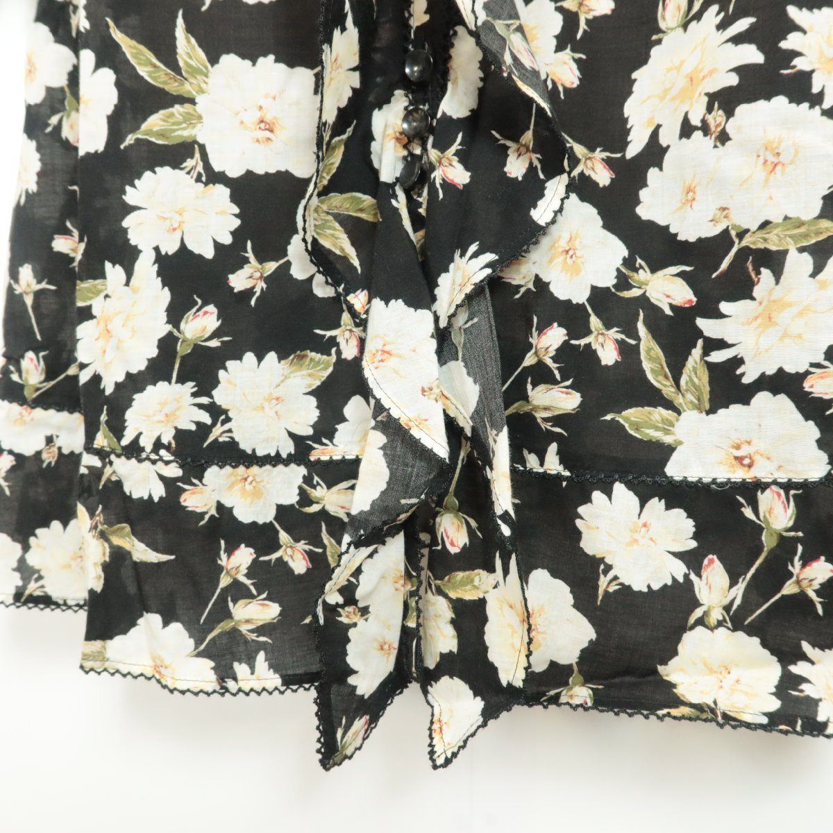 美品】インゲボルグ☆大人フェミニンブラウス ピコフリルいっぱい