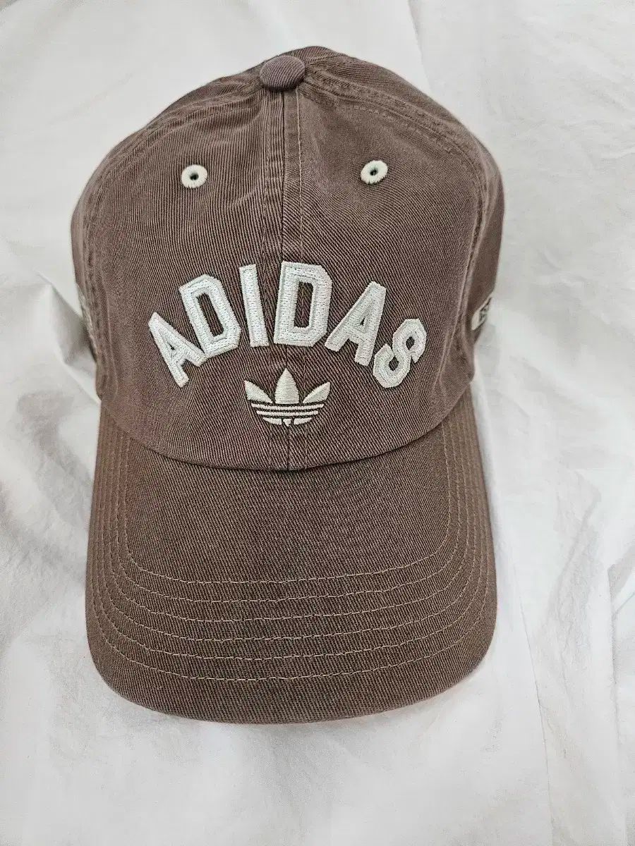 Adidas(アディダス) 帽子 チョコ ブラウン