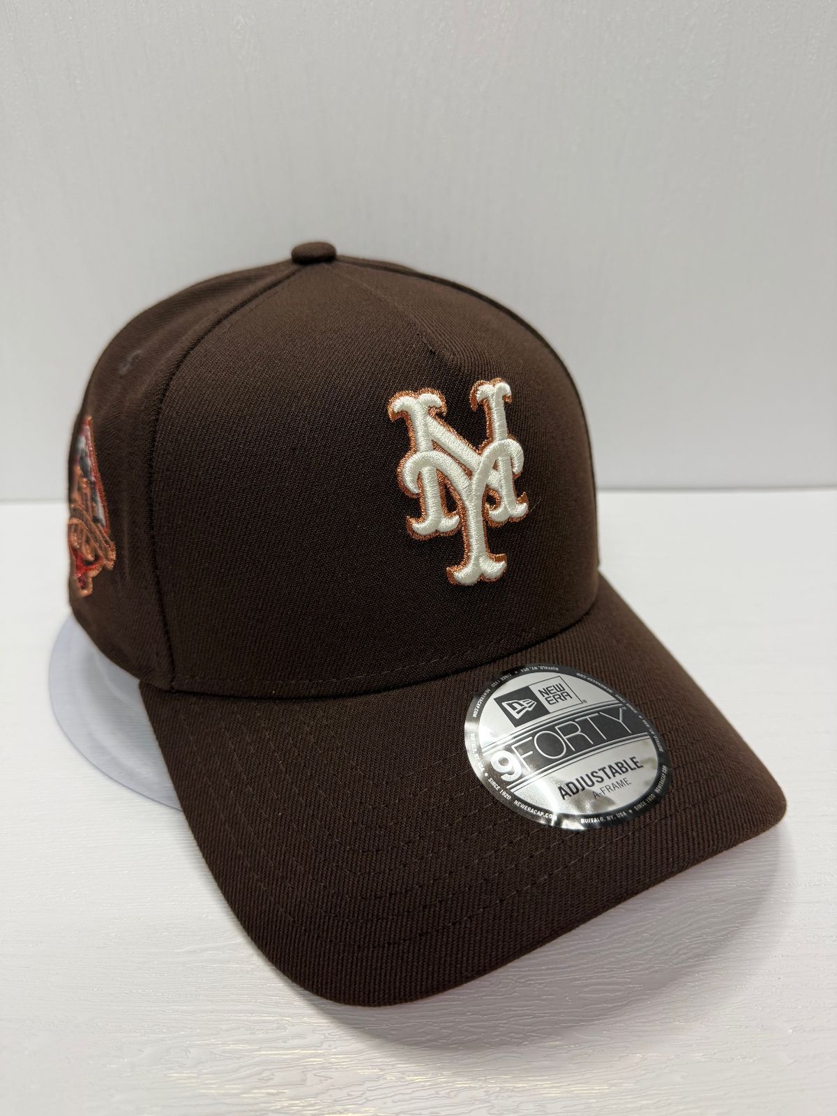 Newera ニューヨークメッツ 50thアニバーサリー 9forty A-FRAME スナップバックキャップ ブラウン