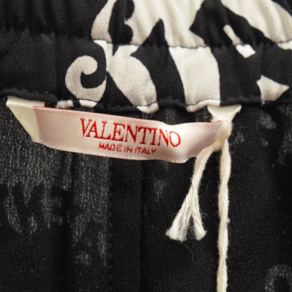 43センチワタリVALENTINO ヴァレンチノ 22SS Silk Shorts XV0RDC608GH ロゴ総柄シルクショーツ ブラック/ホワイト