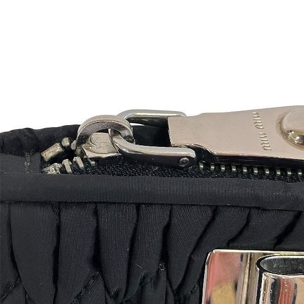 ナイロン ブランド小物