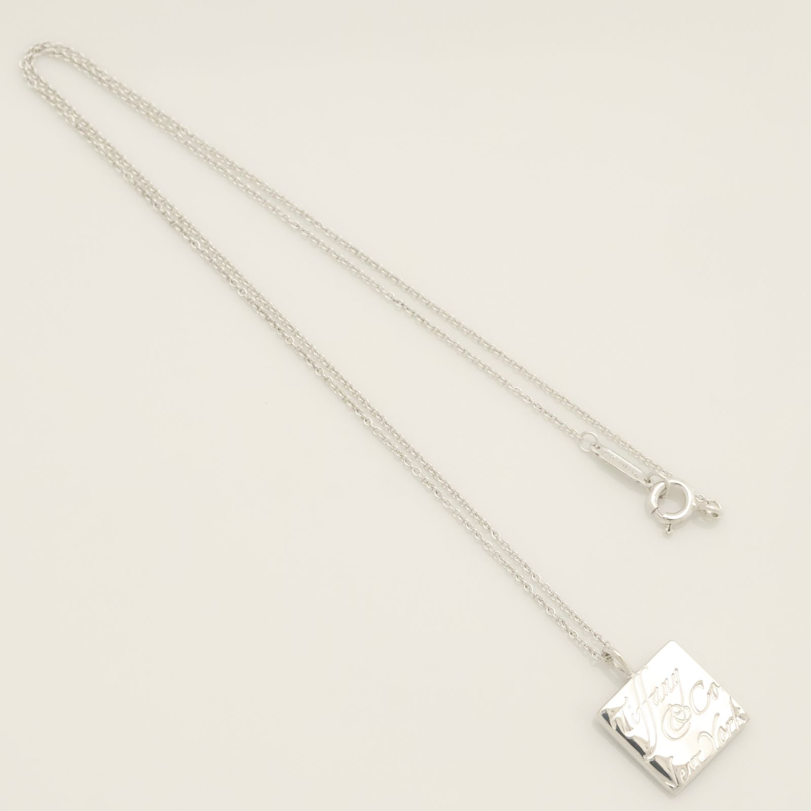 TIFFANY&CO.【新品同様】ノーツスクエアプレートネックレス本日迄最終価格 TIFFANY&Co. ノーツ スクエア プレート ネックレス