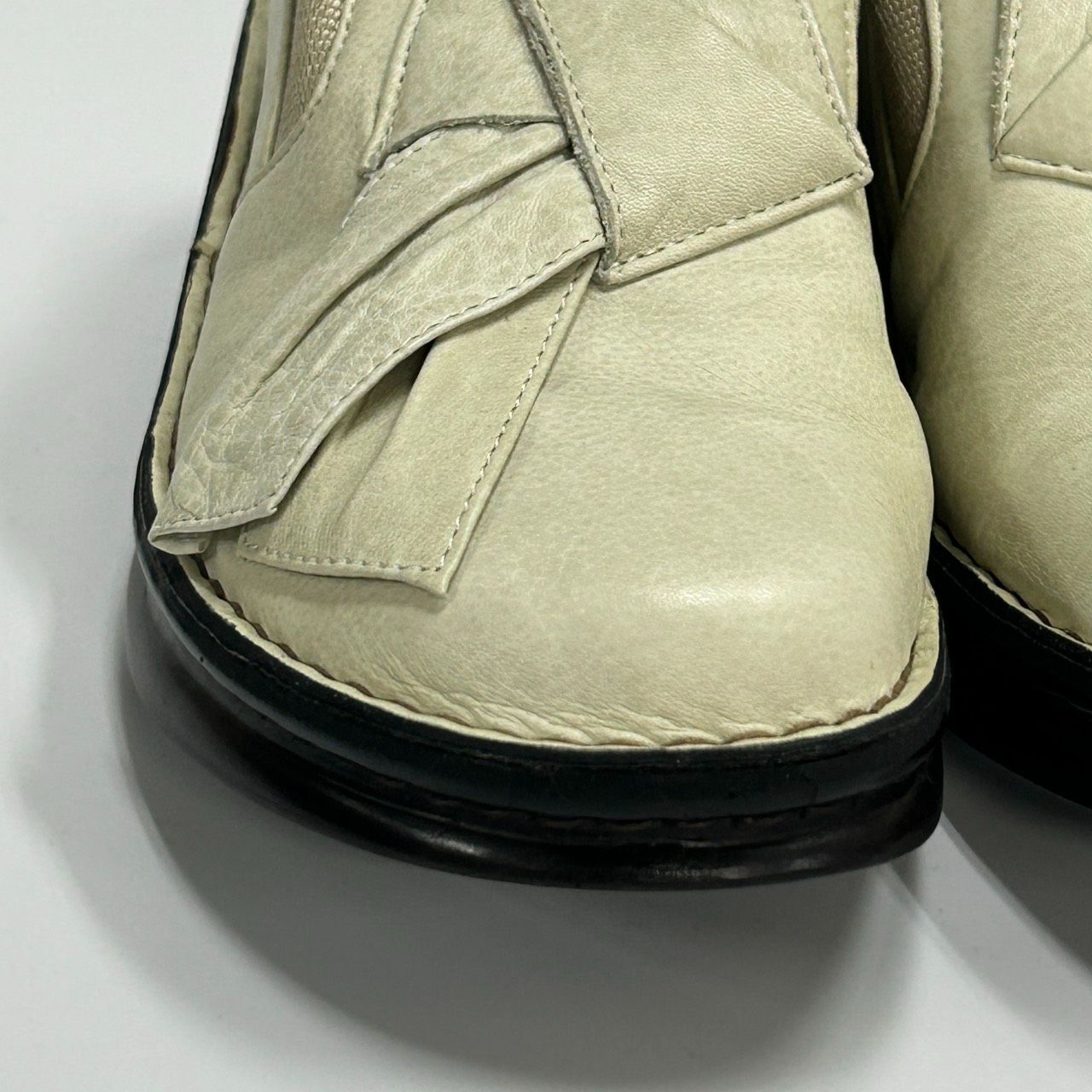 t.b [24] ホワイト系 スニーカー センソユニコ 靴 日本製シューズ