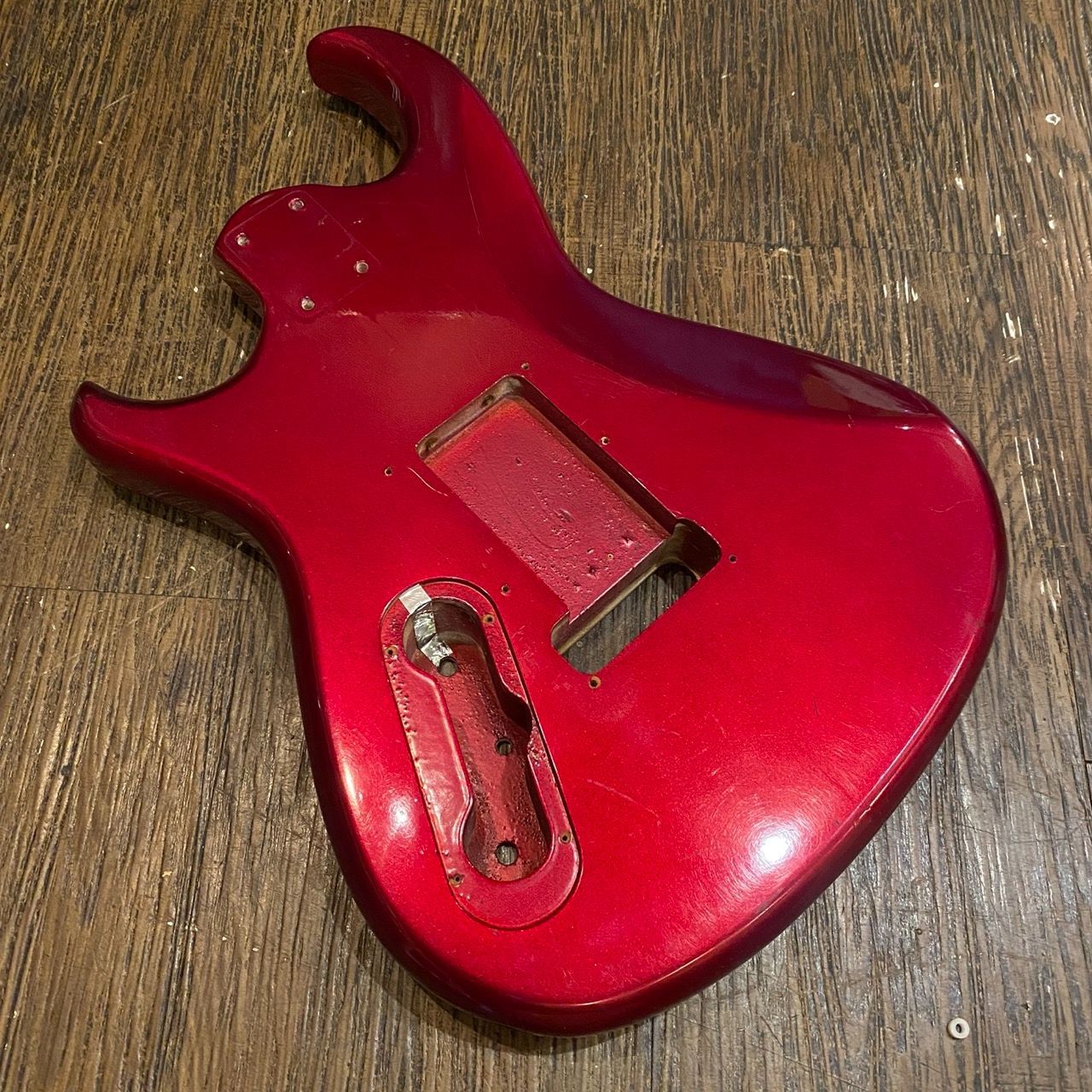 服 Aria RS INAZUMA-V Guitar Body アリア エレキギター ボディ