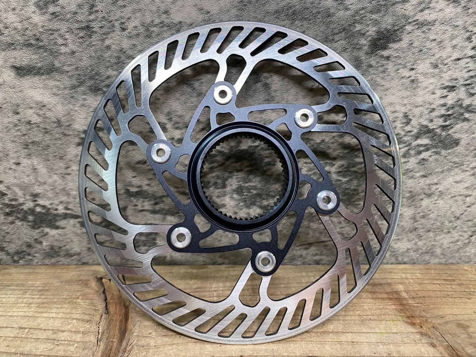 スタッドレス ブリヂストン VRX3 225/55R17 アルファード フーガ等