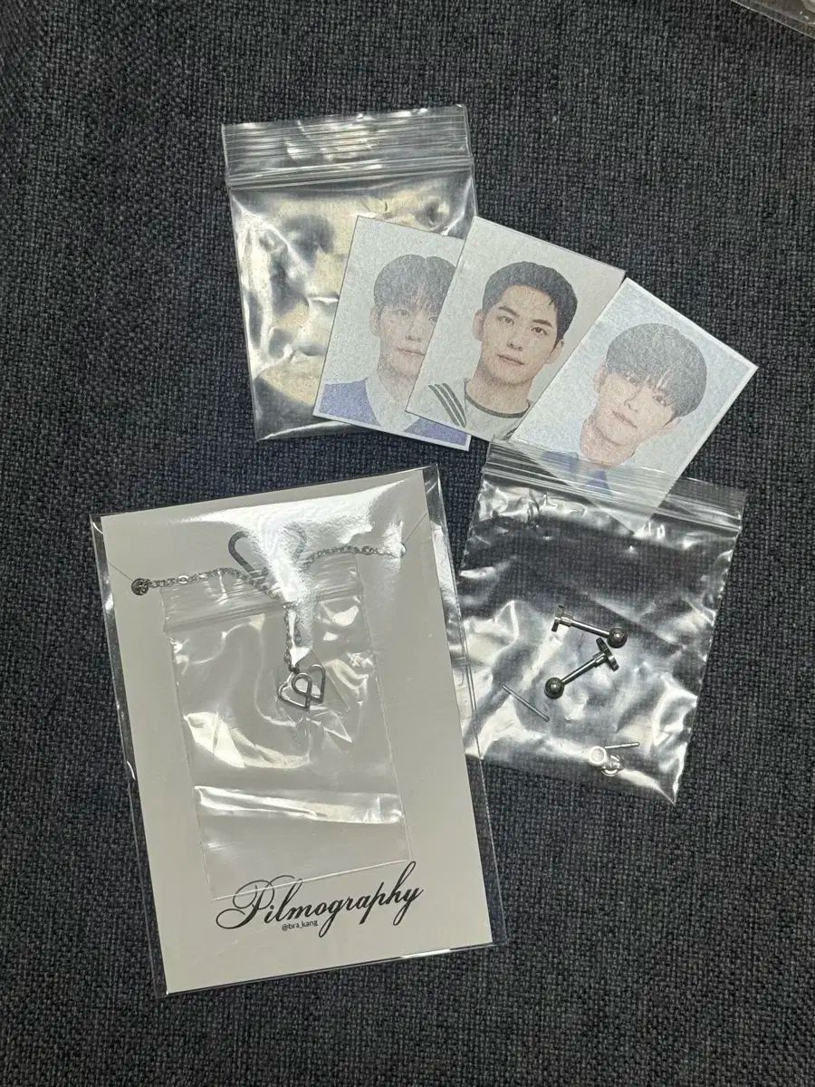 DAY6 デイシックス ウォンピル WONPIL 甲骨文字 ロゴ イヤリング ネックレス