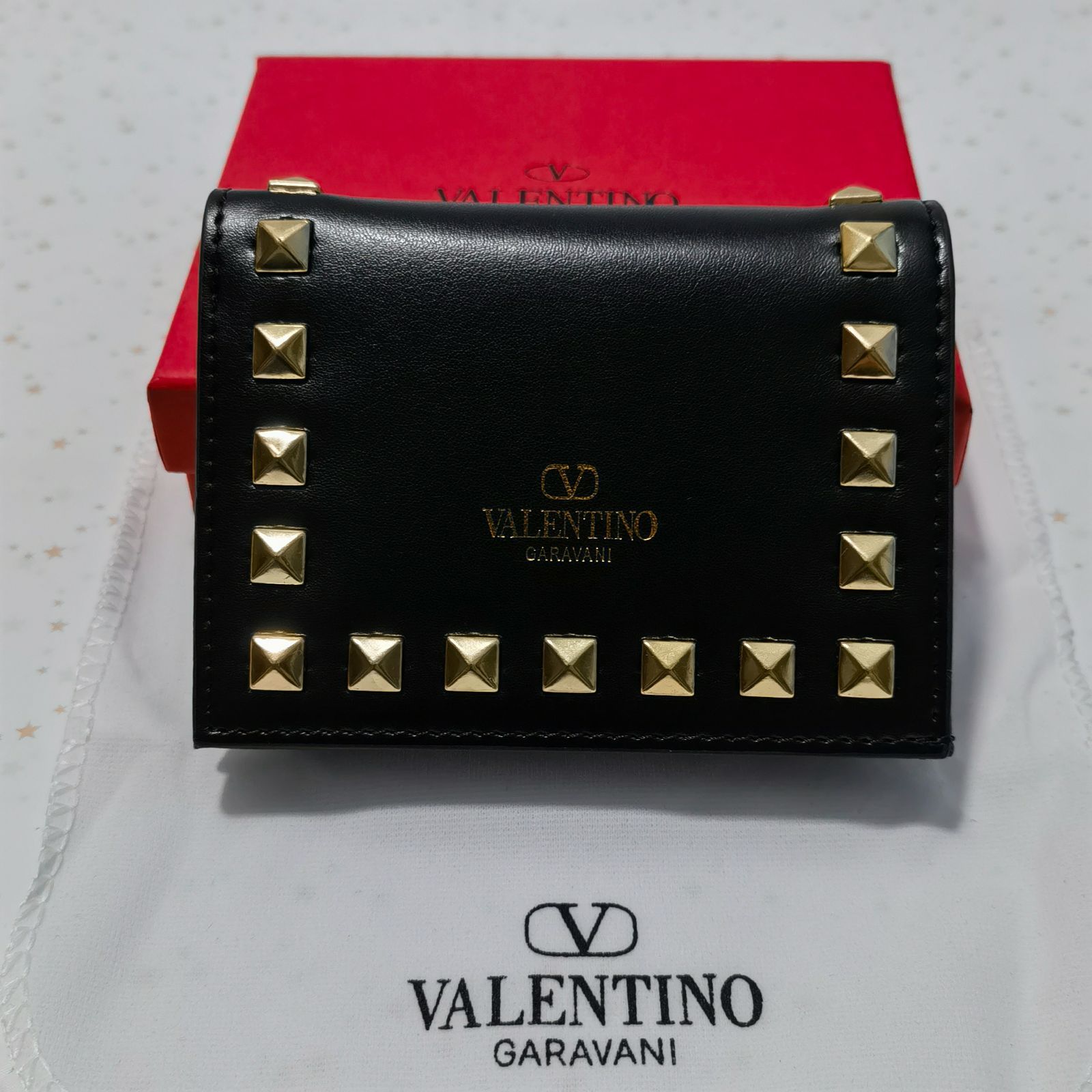 🌷︎人気の美品🌷︎VALENTINO★ヴァレンティノ 二つ折り財布