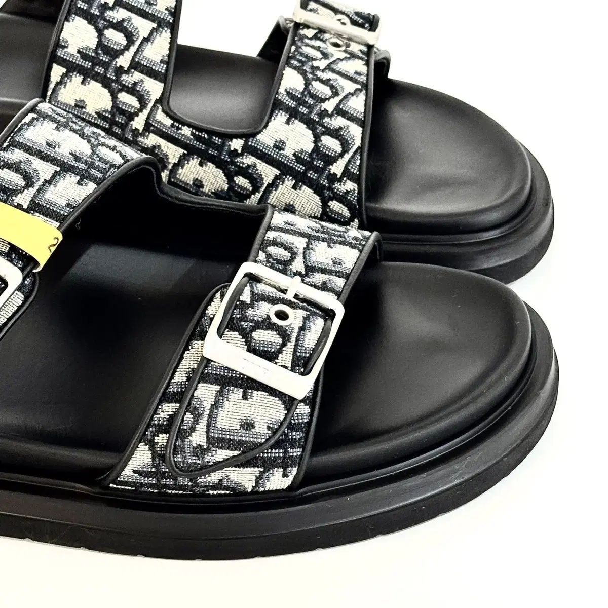 DIOR ディオール アクア レザーサンダル ブラック ロゴ スリッパ DIOR ディオール アクア レザーサンダル ブラック ロゴ スリッパ