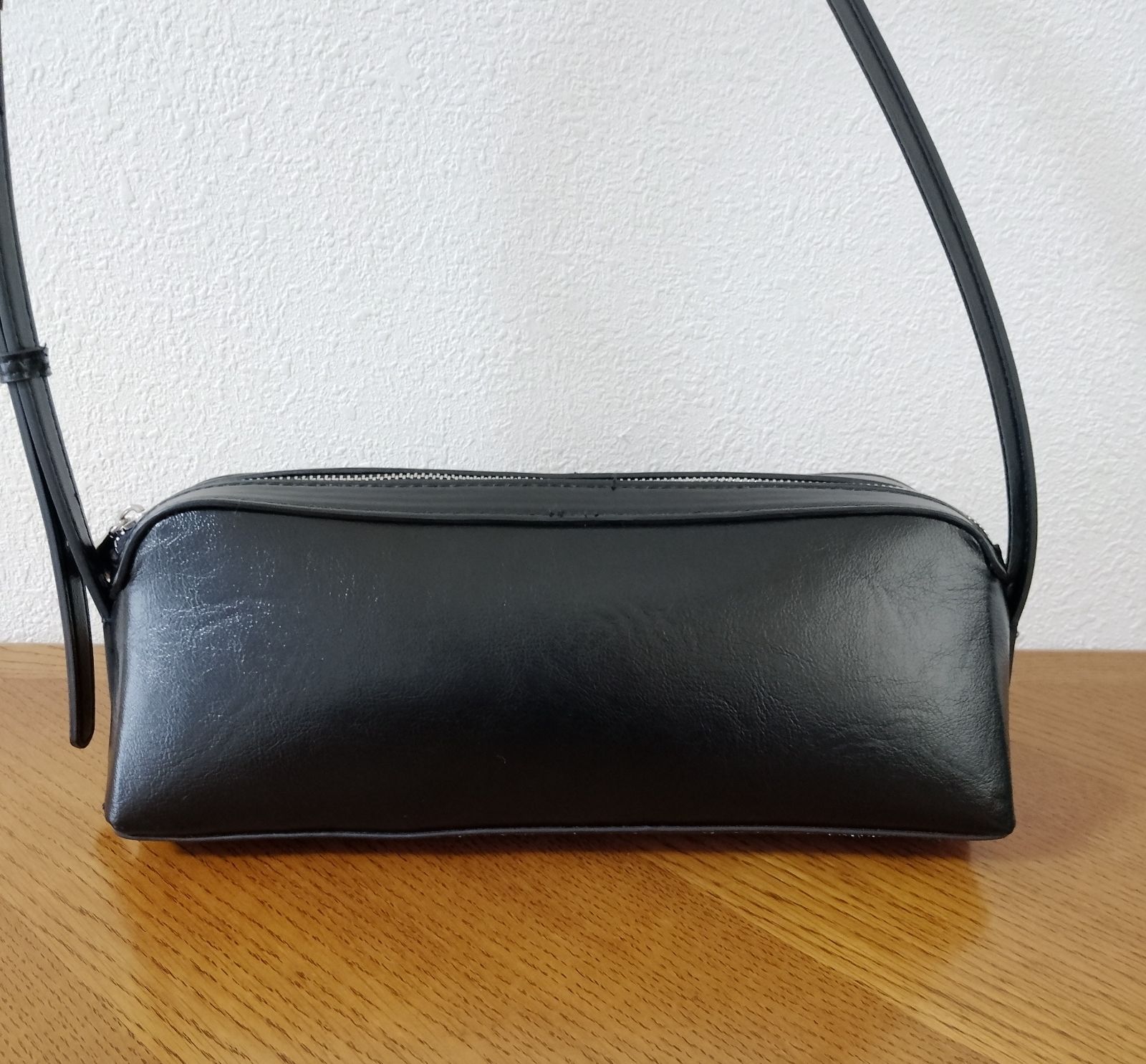 美品ZARAレザーバッグ ブラック 横長 - メルカリ