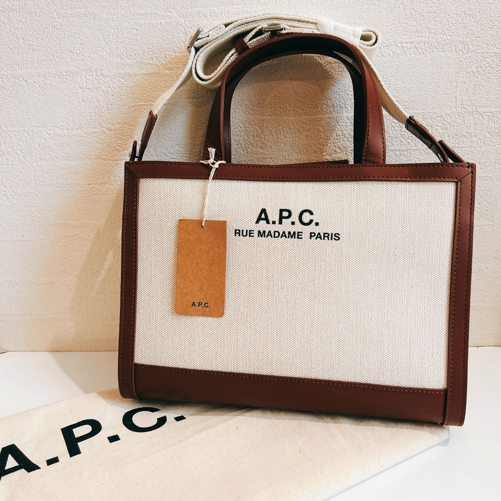 新品 A.P.C. アーペーセー カミーユ スモール ショルダーバッグ