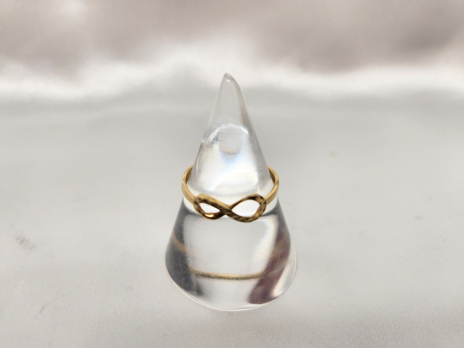 【メルさまご確認用】18K WG アメシスト指輪⇨金ではありませんでした メルさまご確認用】18K WG アメシスト指輪⇨金ではありませんでした