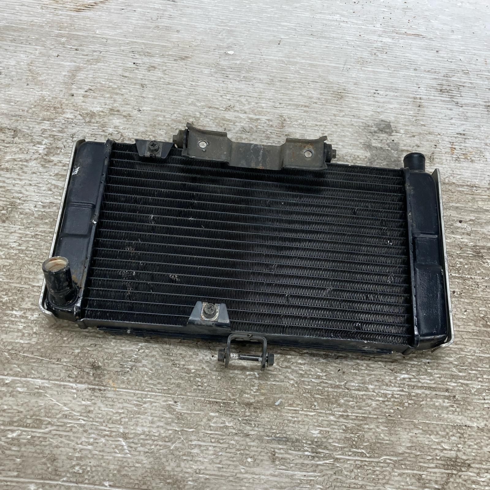 SUZUKI バンディット250 GJ74A ラジエーター スズキ