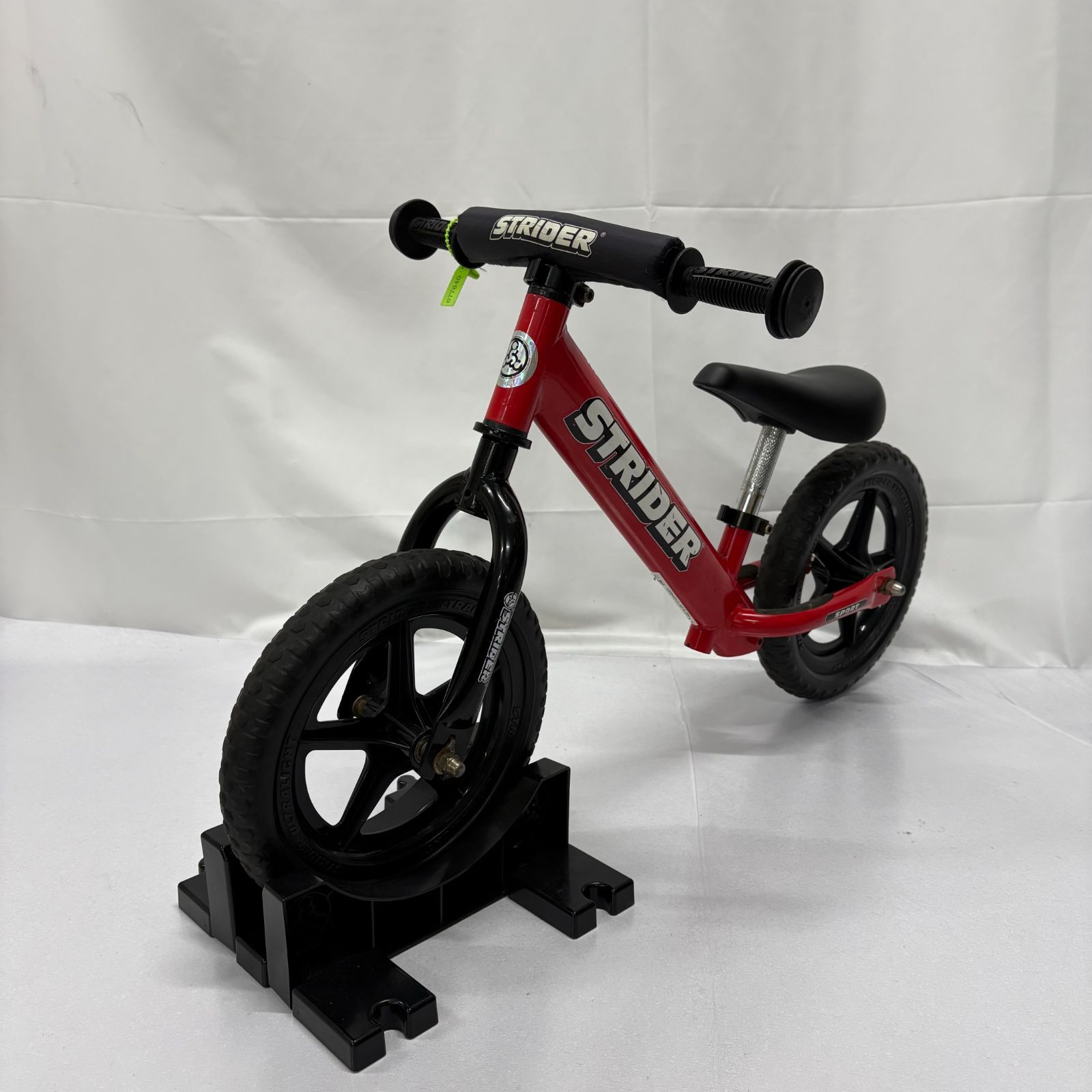 STRIDER 12 SPORT ストライダー スポーツ バランスバイク レッド