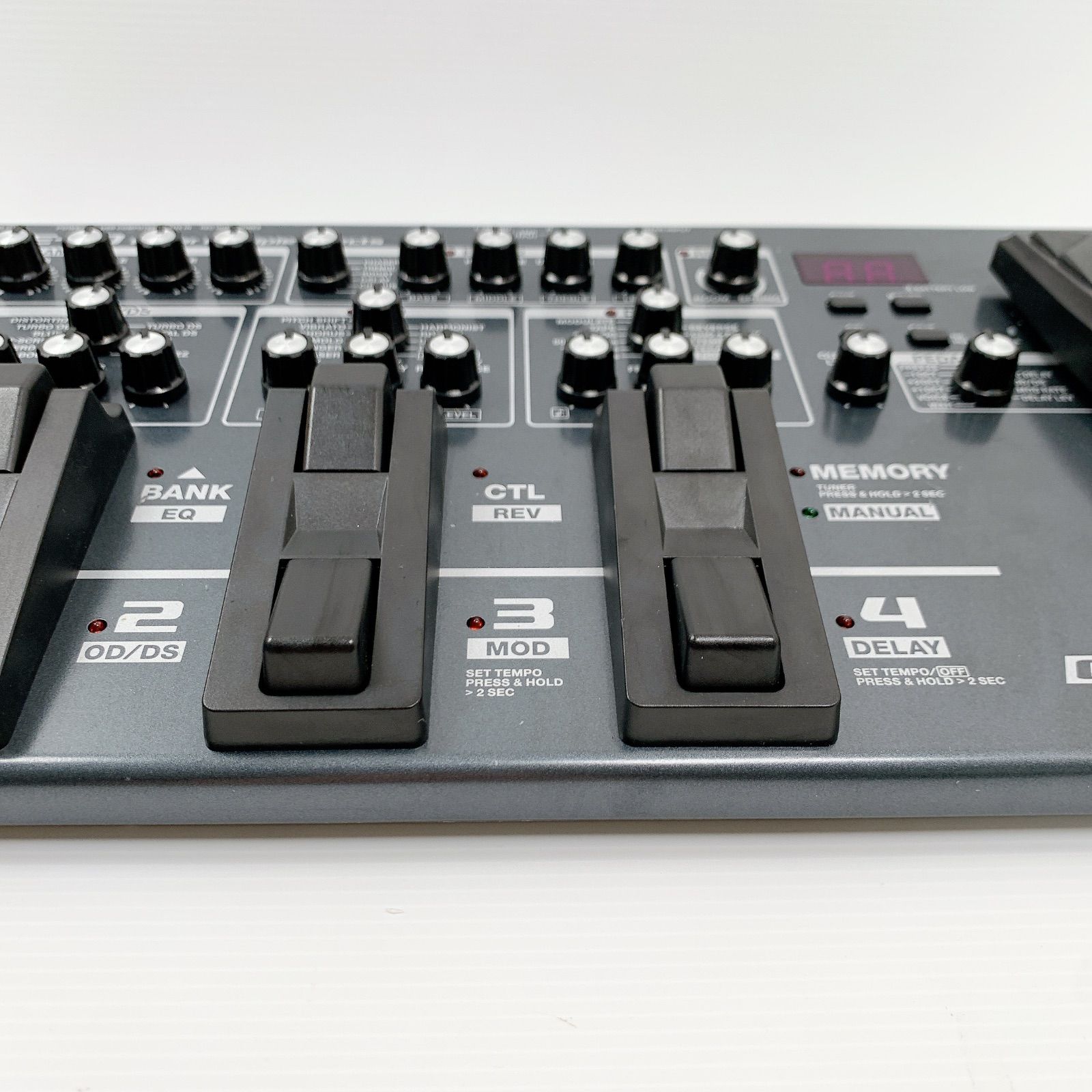 【希少】BOSS ( ボス ) ME-80 マルチエフェクター 新品/未開封品 BOSS ME-80マルチエフェクター使いやすさと音の良さで人気高騰