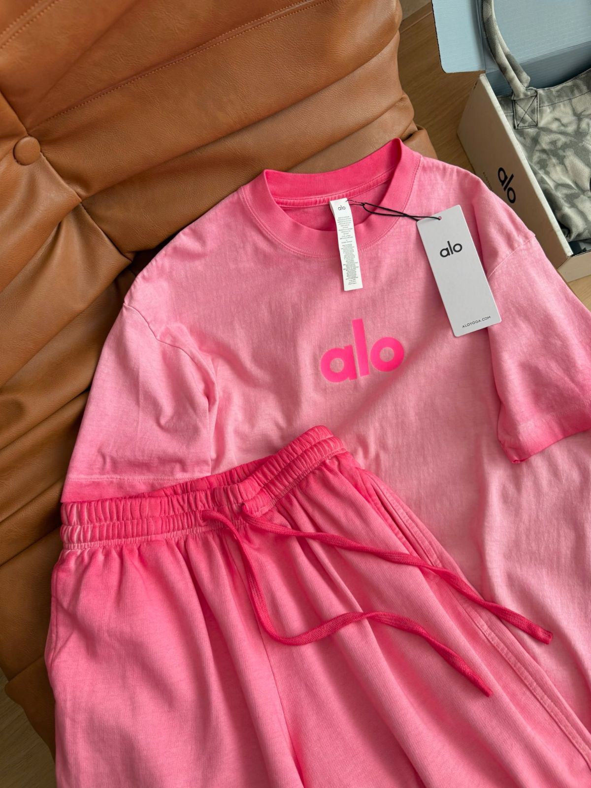 スポーツウェア上下セット 半袖Tシャツ＋ドローストリングショートパンツ