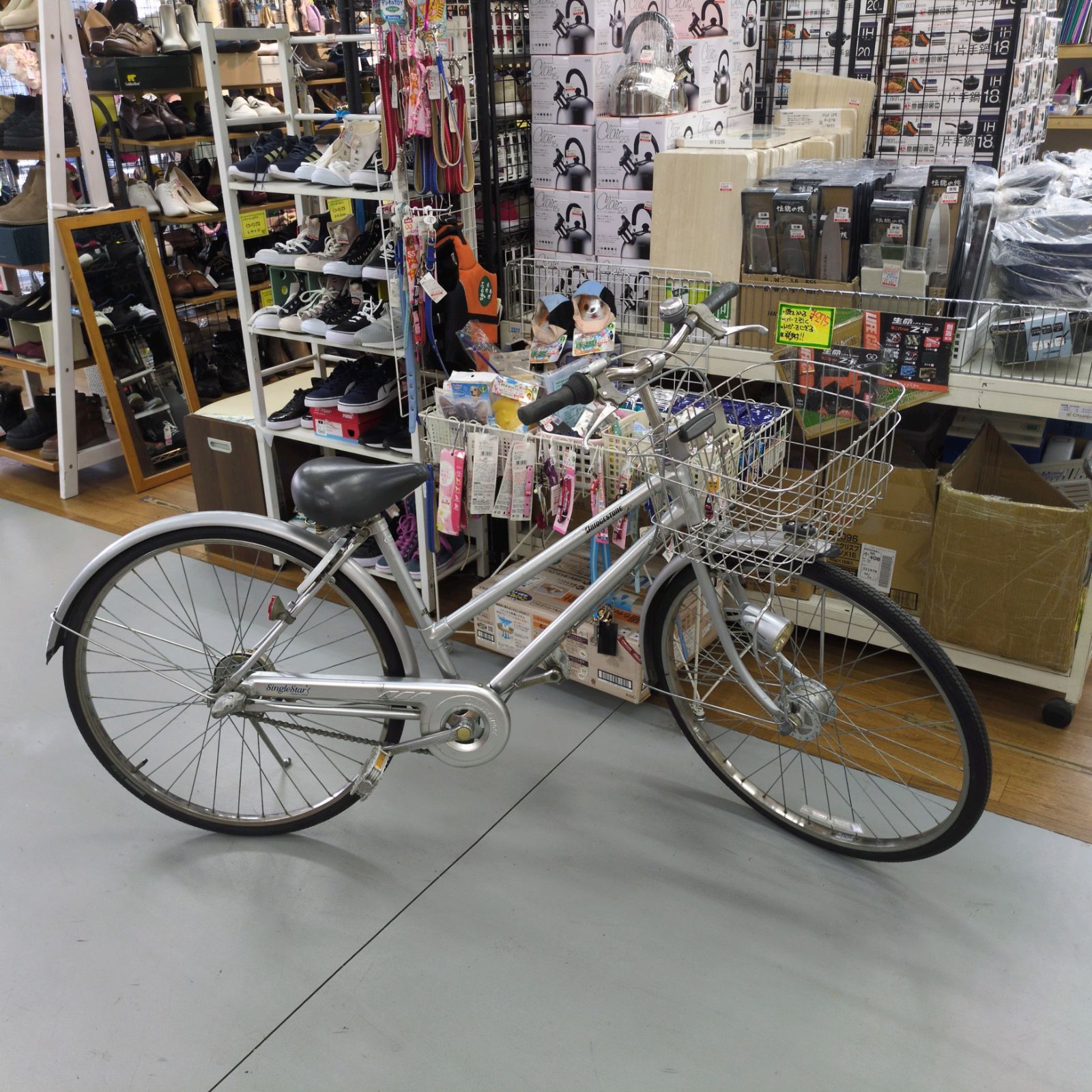 J530 ☆サビキズ有り☆軽快自転車☆BRIDGESTONE☆ダイナモオート☆内装