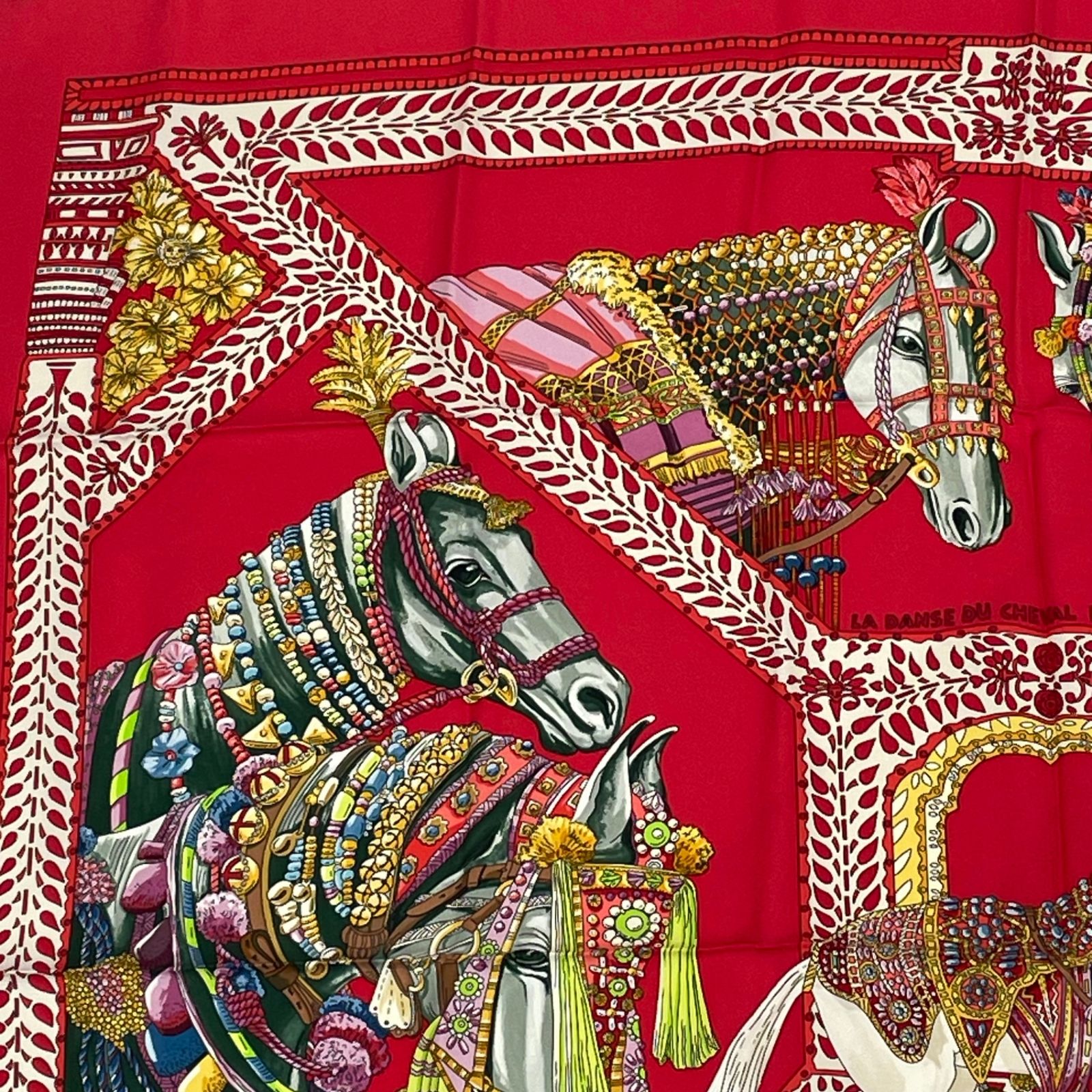極美品 HERMES エルメス スカーフ カレ90 LA DANSE DU CHEVAL