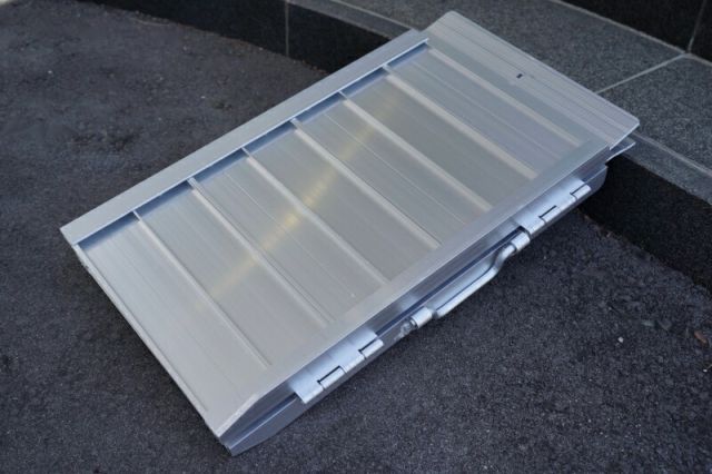 バイク用段差解消スロープ60cm