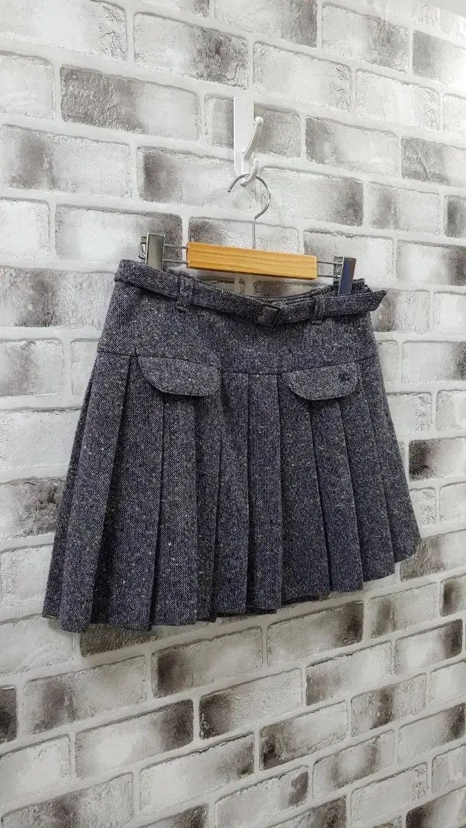 55 バーバリースカート a635