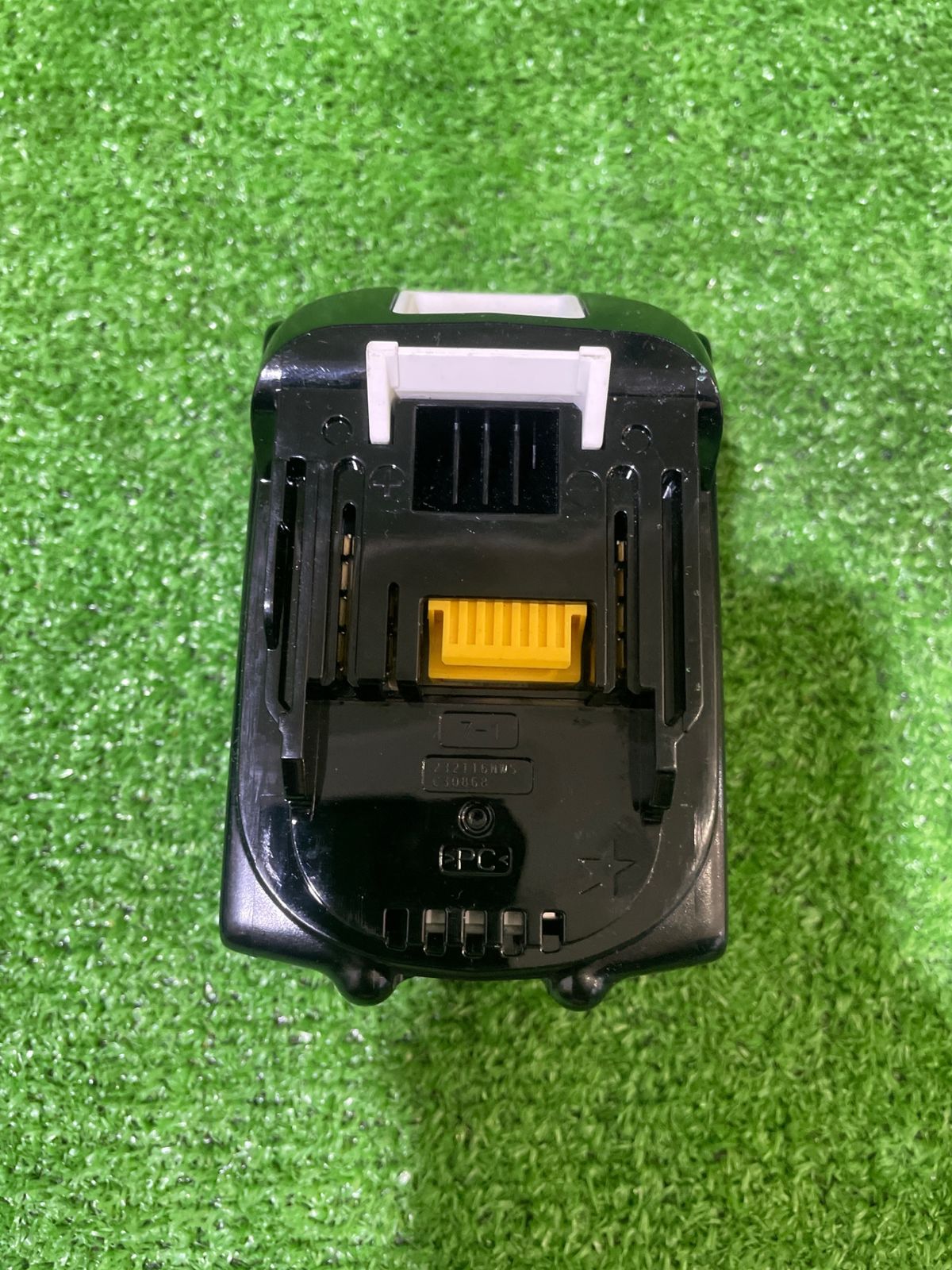 充電式振動ドライバドリル