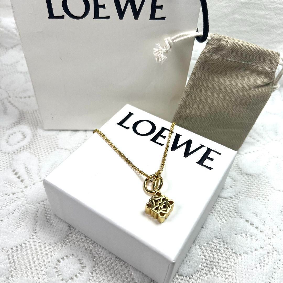 ネックレス LOEWE ロエベモチーフノベルティ ゴールド - メルカリ