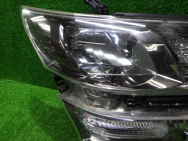 20ヴェルファイア 右ヘッドライト HID GGH ANH 20 25 前期 58-24 4 トヨタ バラスト AFS付き 251007027