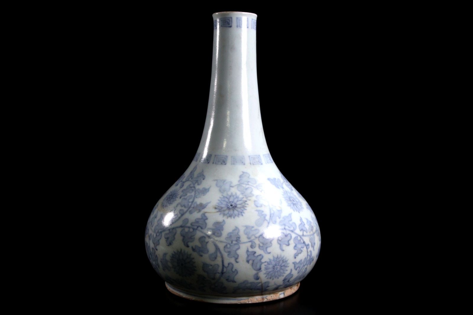 李朝時代 白磁製 蔓草花文染付花瓶 26cm 朝鮮古陶 唐物 骨董 古