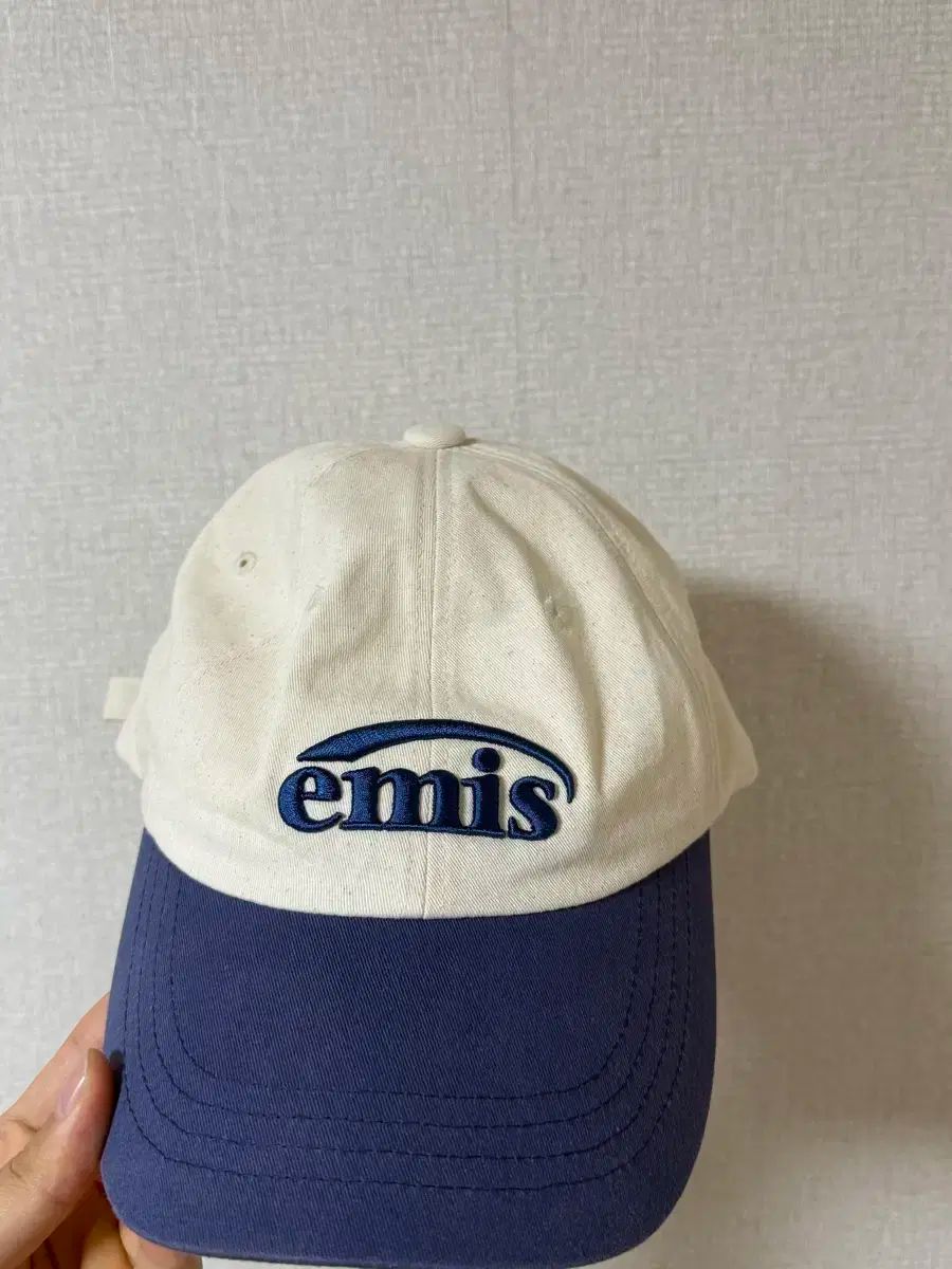 ボールキャップ emis