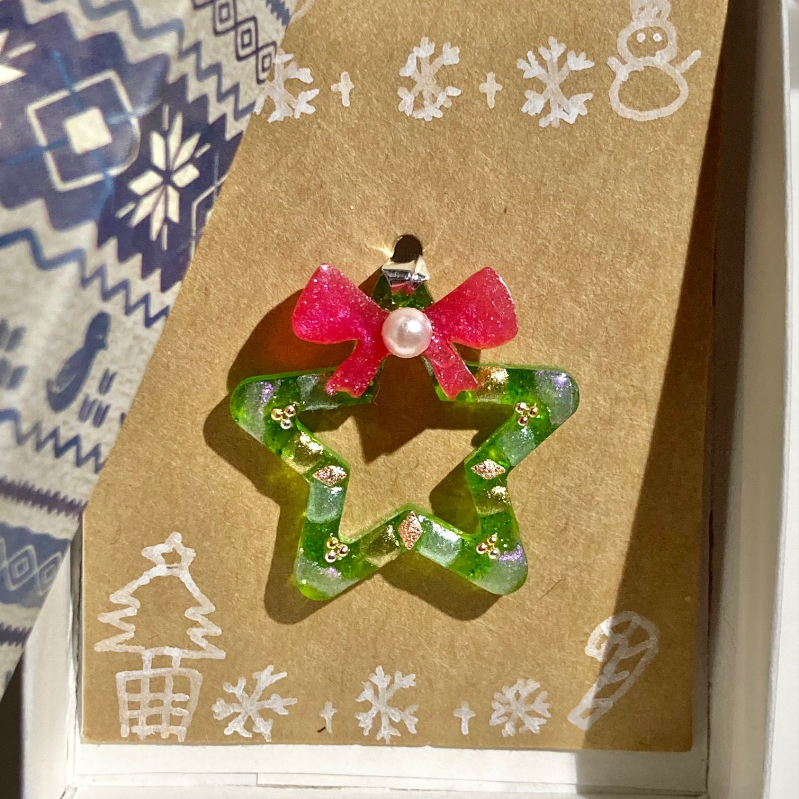レジンヘアゴム　クリスマスミトン レジン クリスマス 星 花束ヘアゴム ハンドメイド レジン ピンク